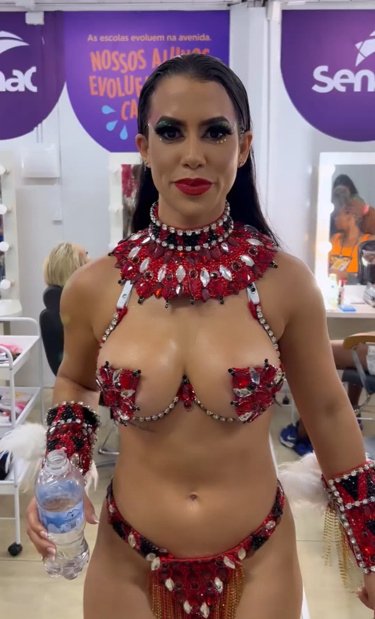 Larissa Tomásia no Carnaval